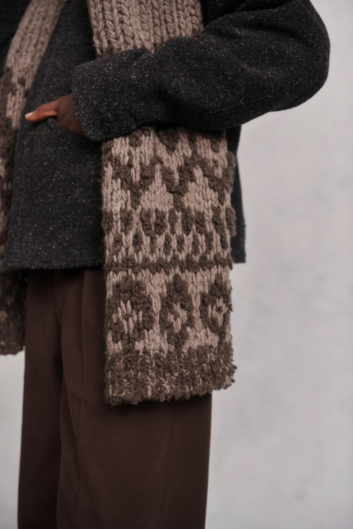 ○OLD JOE - NORDIC HAND SWEATER SCARF - WHISKY PATTERN