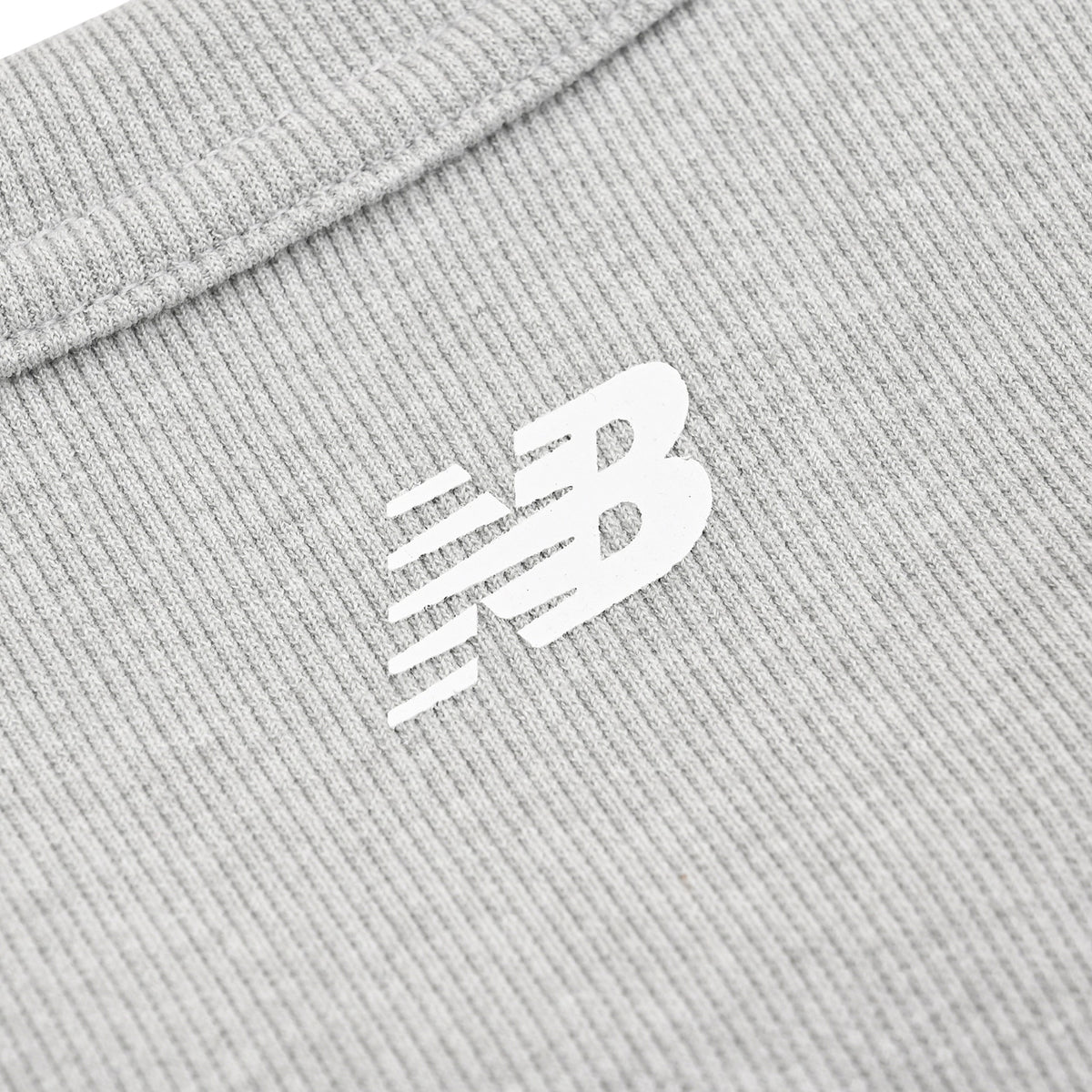 TOKYO DESIGN STUDIO New Balance - Sleeveless Top UT55103 - RCD