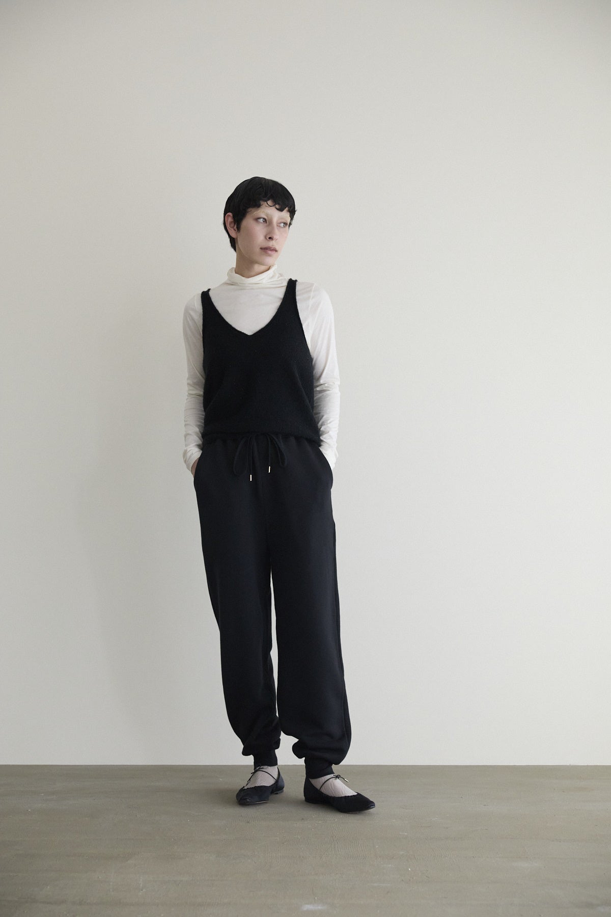 humoresque - stardust vest - black