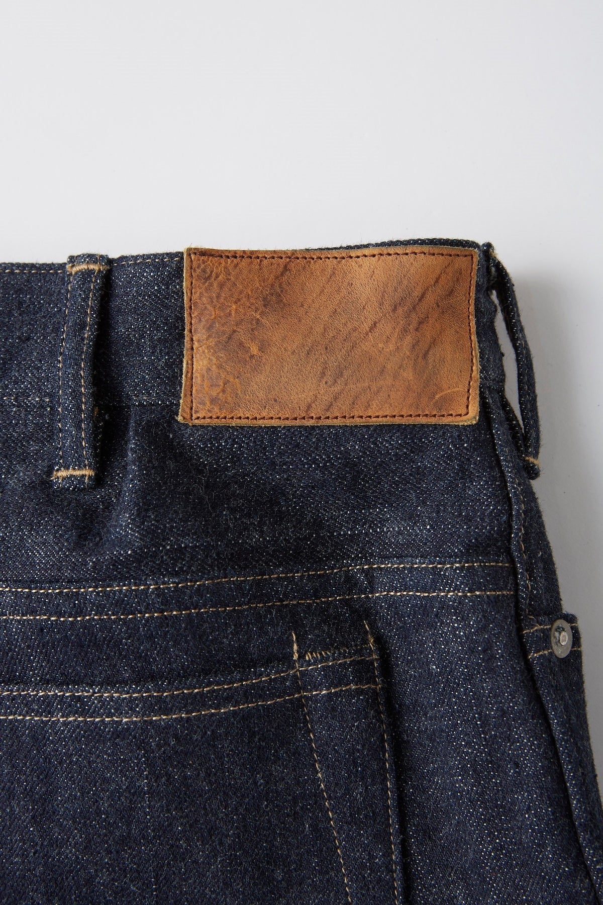 ○OLD JOE - SADDLE STRAIGHT JEAN TROUSER “945”- INDIGO