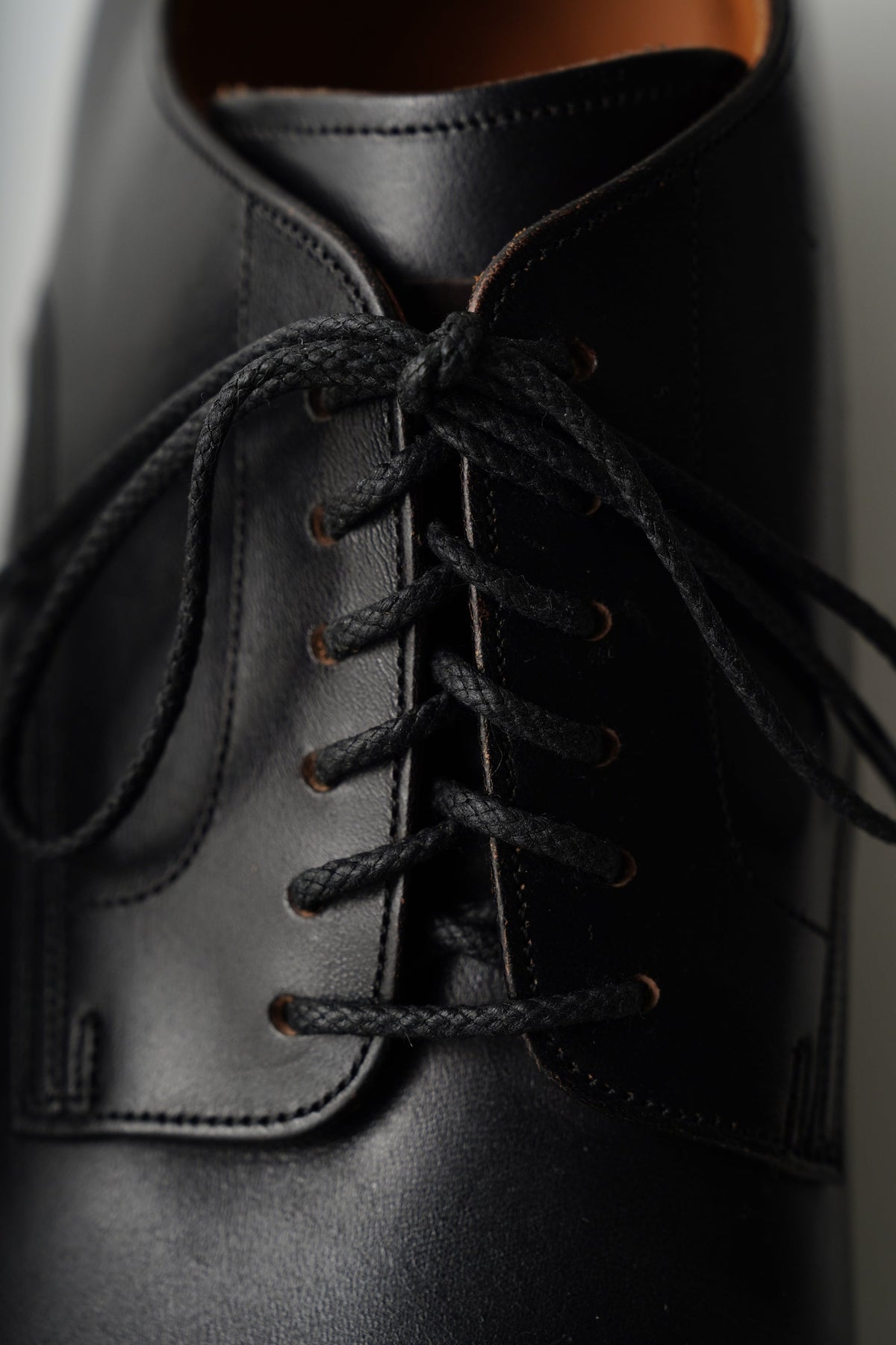○OLD JOE - "The Officer" STUNNING LEATHER OXFORD SHOES - BLACK HORSE BUTT
