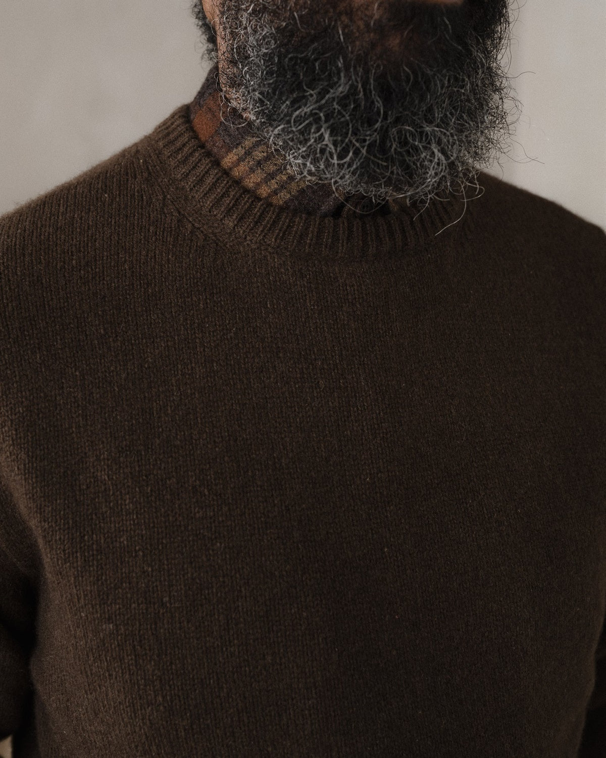 evan kinori - Crewneck Sweater - Undyed Yak Wool - Dark Brown