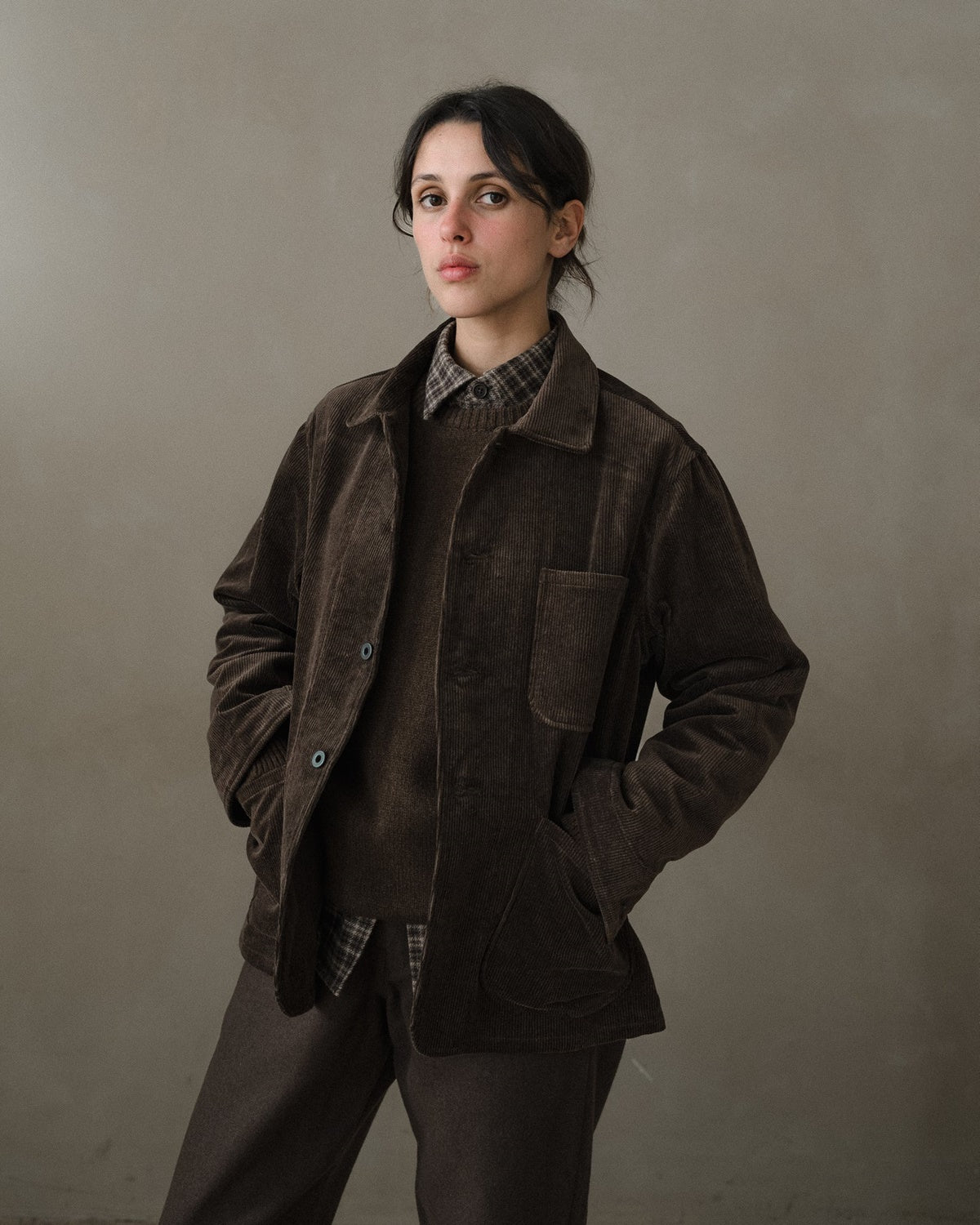 evan kinori - Crewneck Sweater - Undyed Yak Wool - Dark Brown