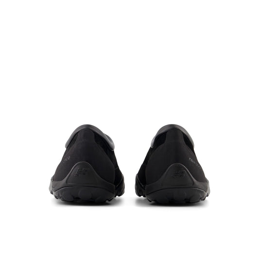 TOKYO DESIGN STUDIO New Balance - MT10TDS - BLACK