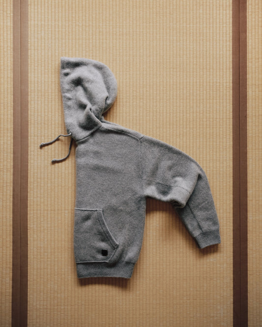 TOKYO DESIGN STUDIO New Balance - Cashmere 7G Knit Hoodie - HEATHER GREY