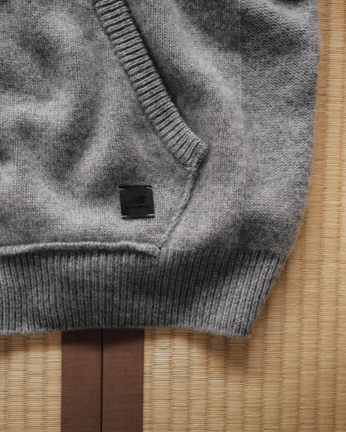 TOKYO DESIGN STUDIO New Balance - Cashmere 7G Cardigan - HEATHER GREY
